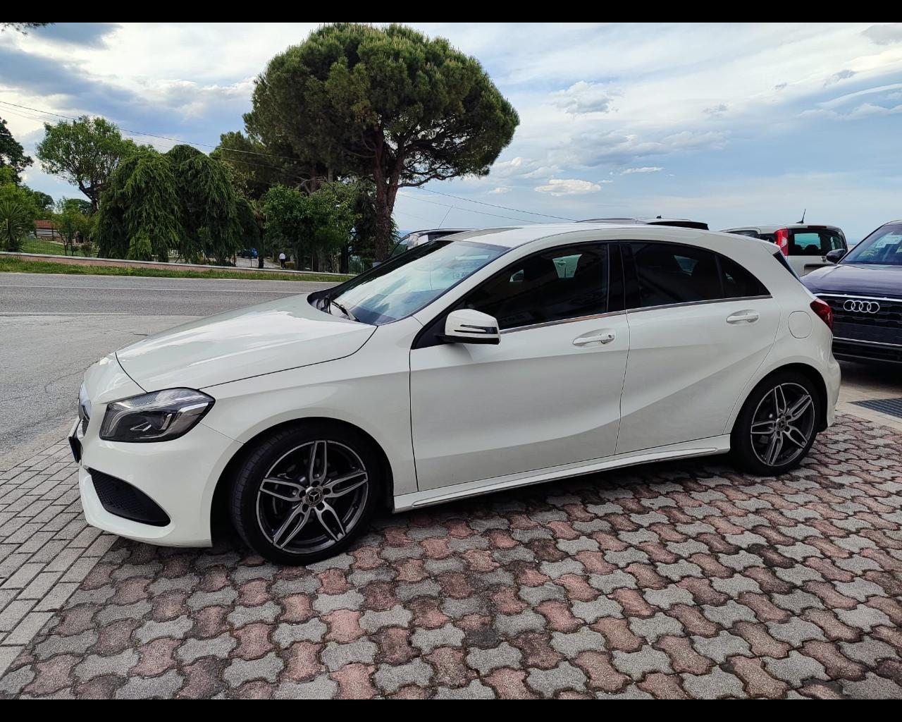 Mercedes-Benz Classe A (W176) - A 180 d Premium