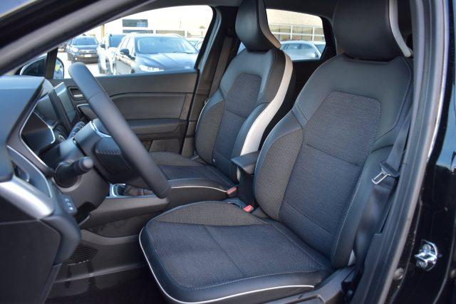 RENAULT Captur Mild Hybrid 140 CV Intens