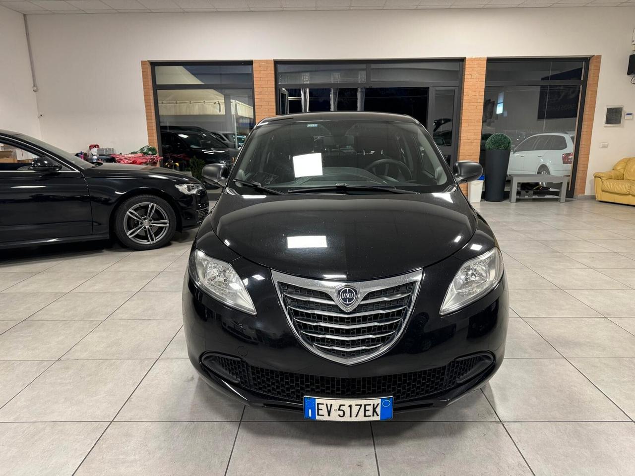 Lancia Ypsilon 1.2 BENZ NEOPATENTATI 2014