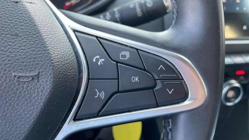 Renault Clio 1.6 E-Tech hybrid Zen 140cv auto