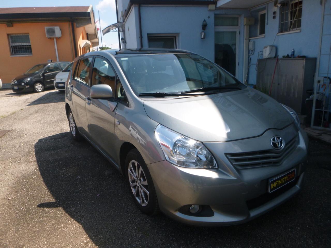 Toyota Verso 2.0 D Sol 7 posti