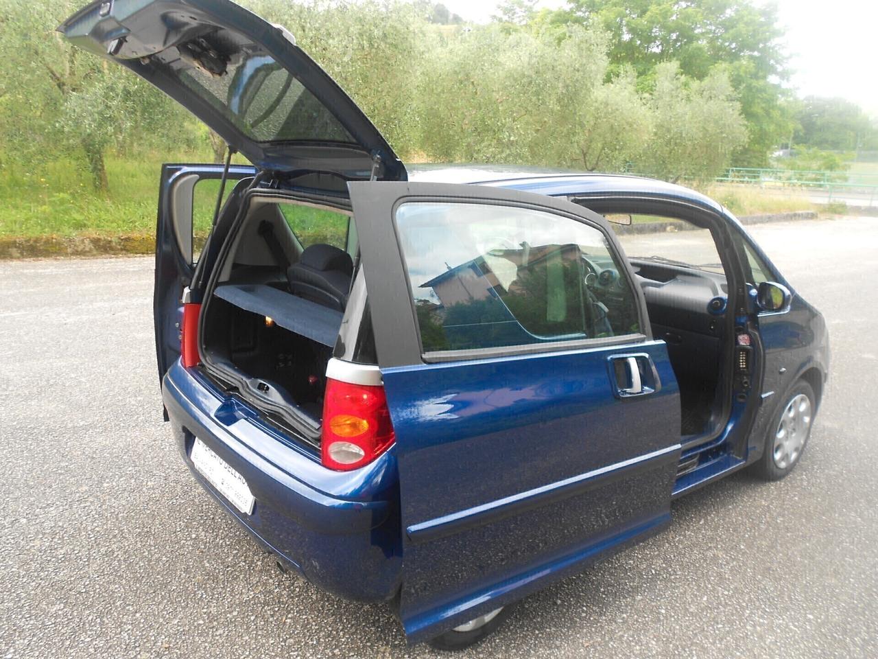 Peugeot 1007(PORTE ELETTRICHE)1.4hdi,50kw,68cv