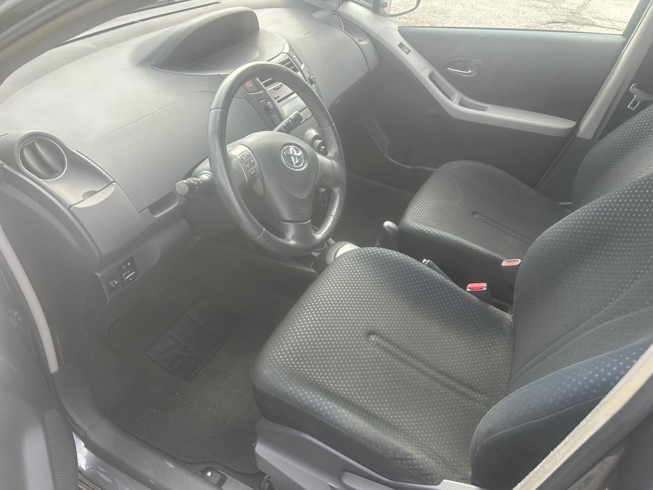 Toyota Yaris 1.3 5 porte
