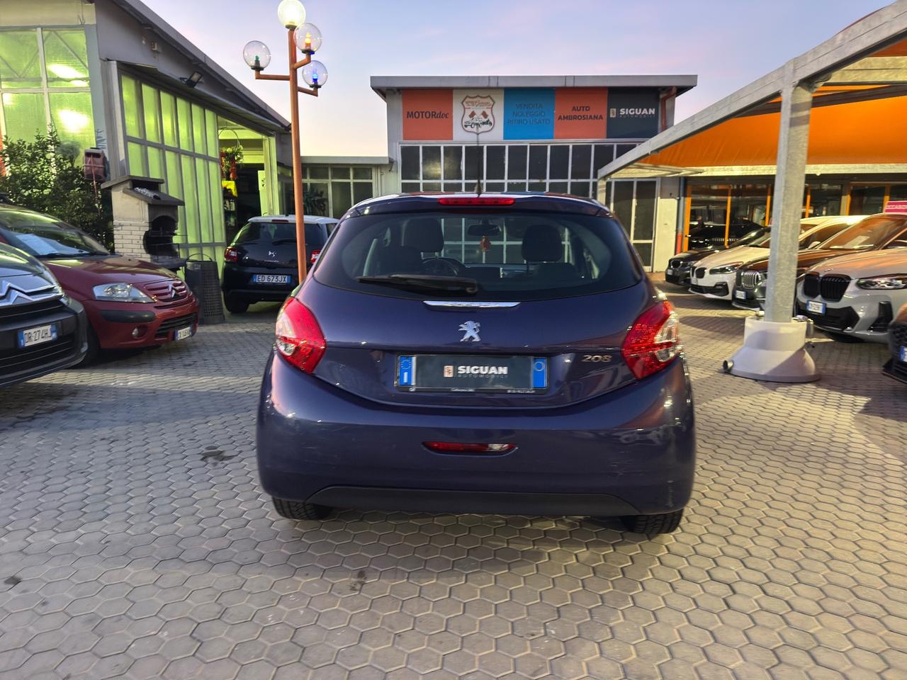 Peugeot 208 1.4 ADATTA A NEOPATENTATI HDi 68 CV 5 porte Allure
