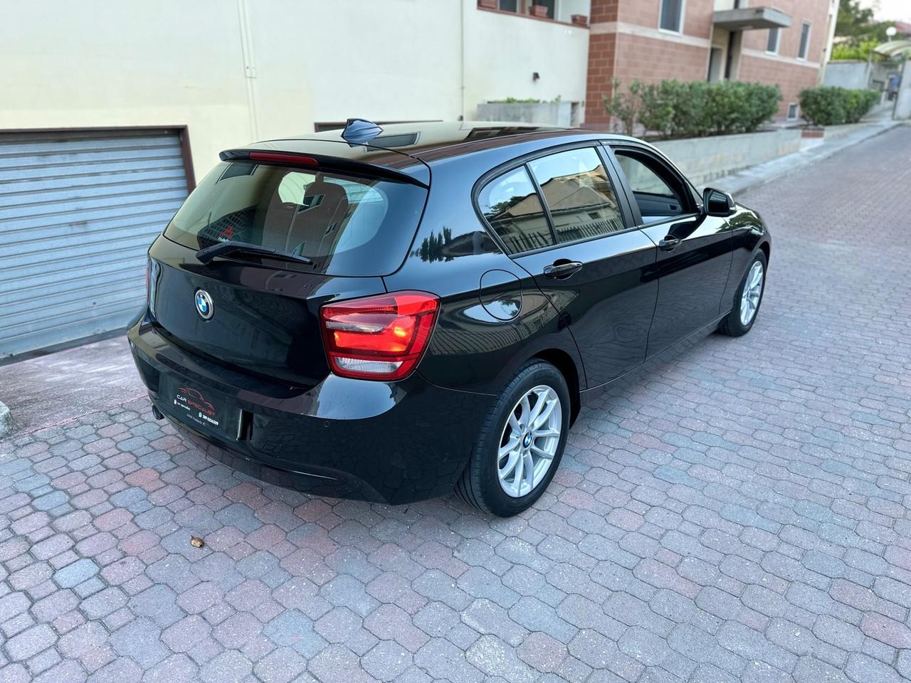 Bmw 118 118d 5p. Urban