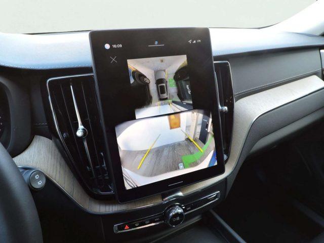 VOLVO XC60 B5 (benzina) AWD ULTRA DARK AUTOMATICA AZIENDALE