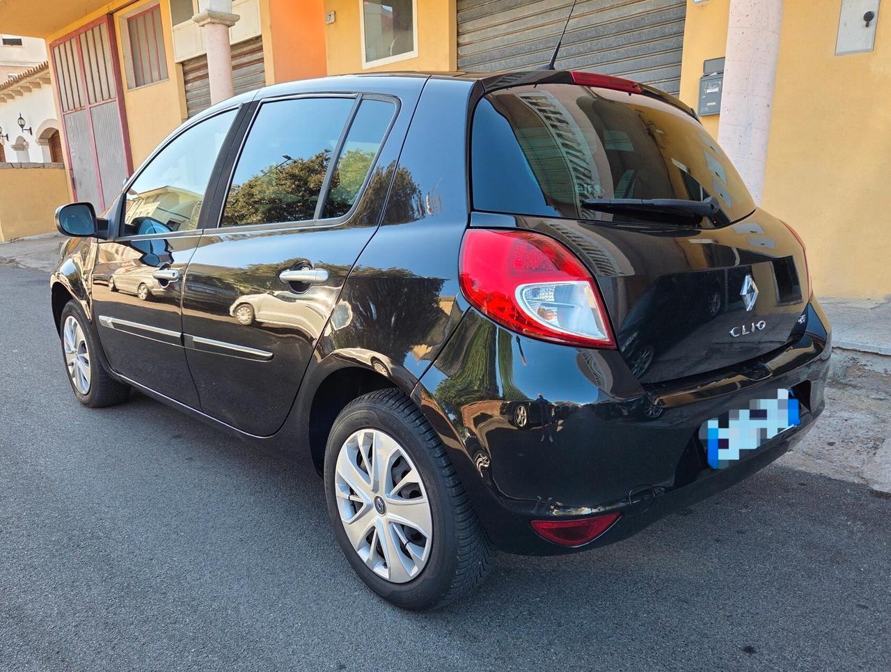 Renault Clio 1.5 dCi 5 porte Luxe NEOPATENTATI!!!!!!!