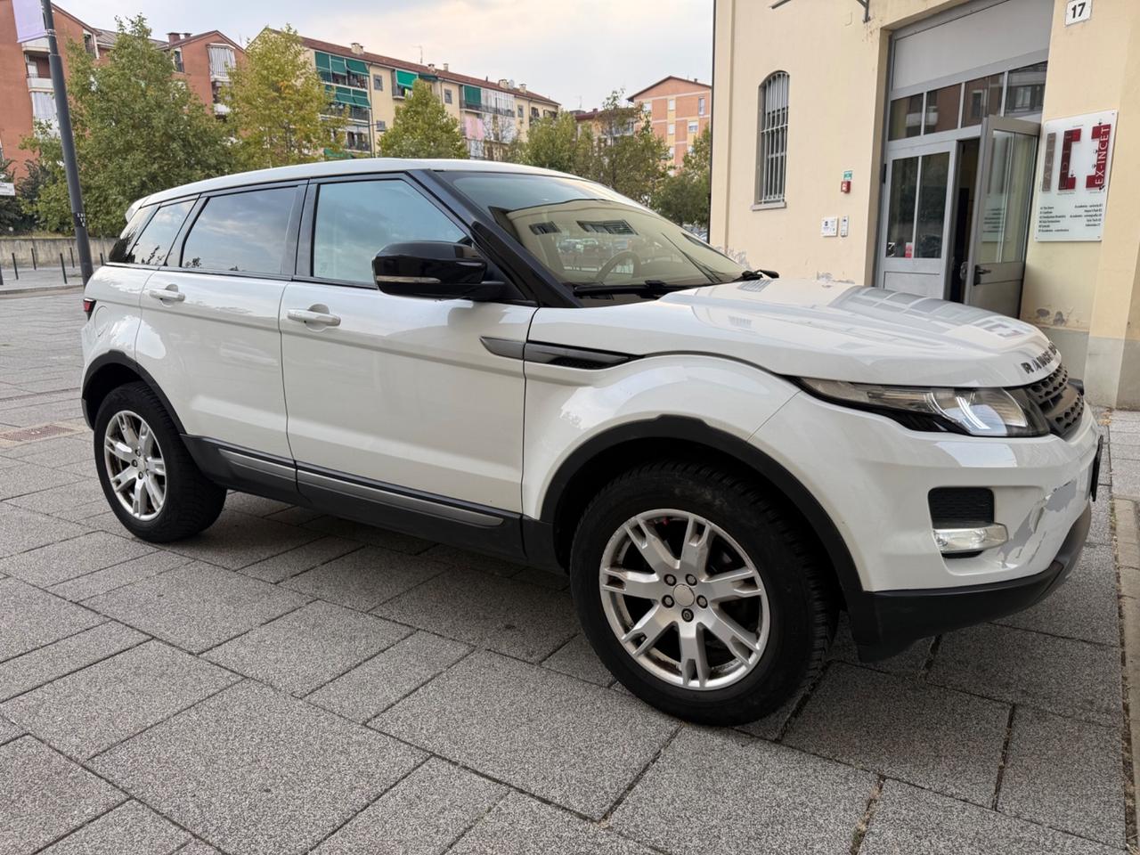 Land Rover Range Evoque 2.2 TD4 5p. Prestige