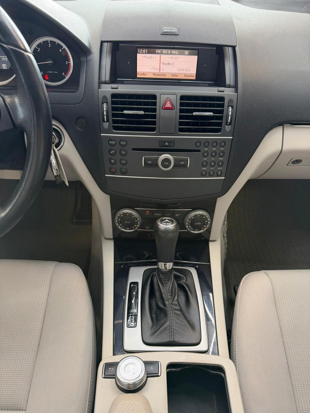 Mercedes-benz C 220 CDI BlueEFFICIENCY Avantgarde