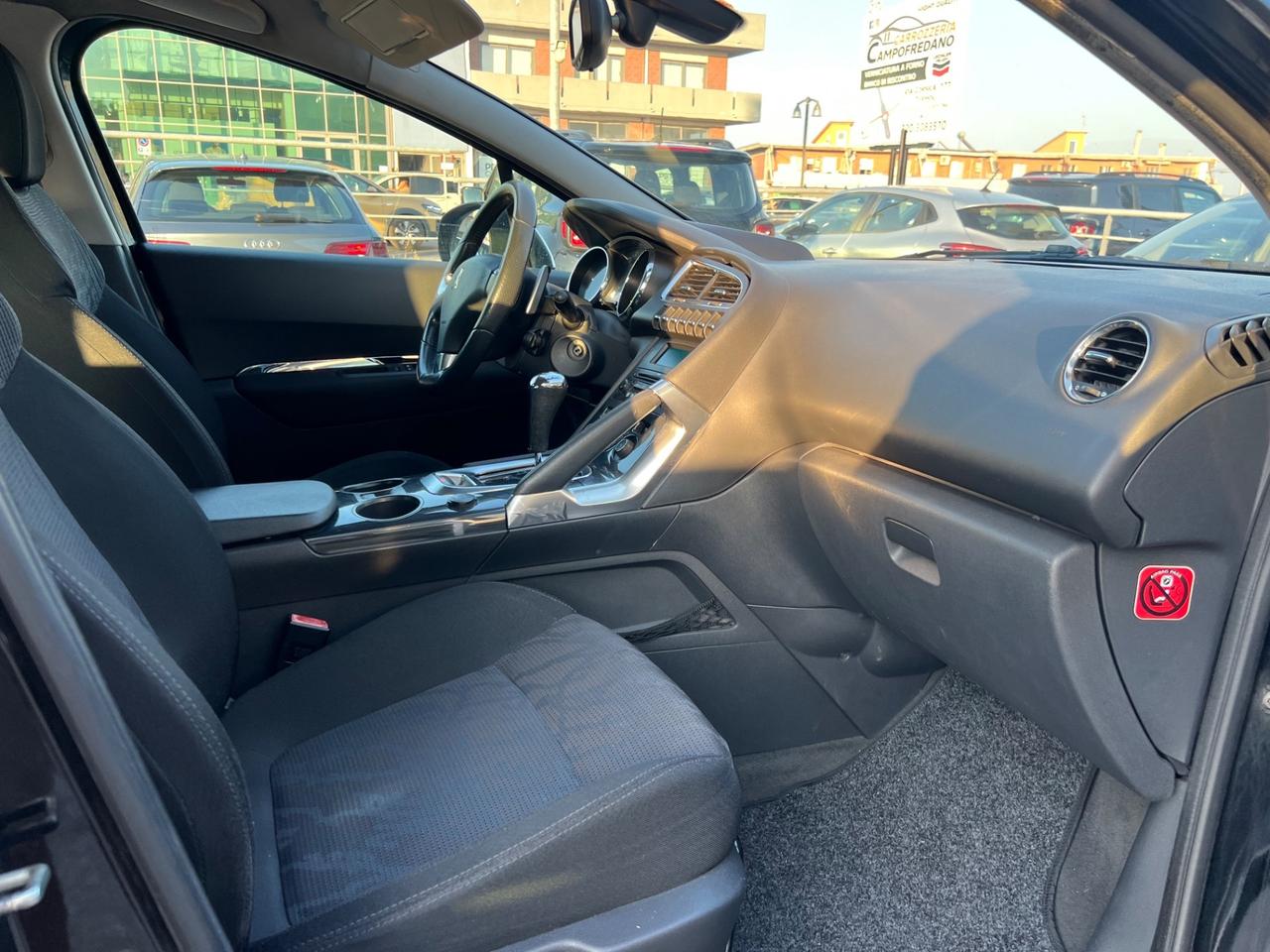 Peugeot 3008 1.6 HDi 110CV Premium