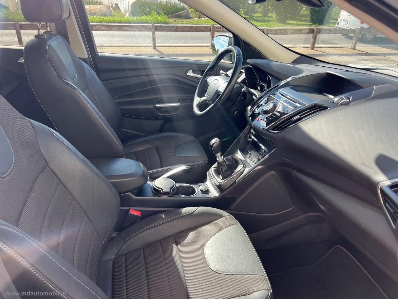 FORD Kuga 2.0 TDCI 140 CV 4WD Titanium CERCHI 19 CAMERA