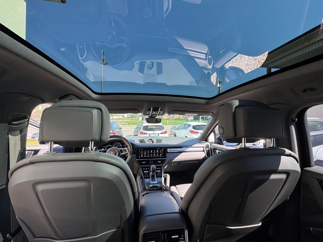 Porsche Cayenne Coupé 3.0 V6 E-Hybrid Platinum Edition