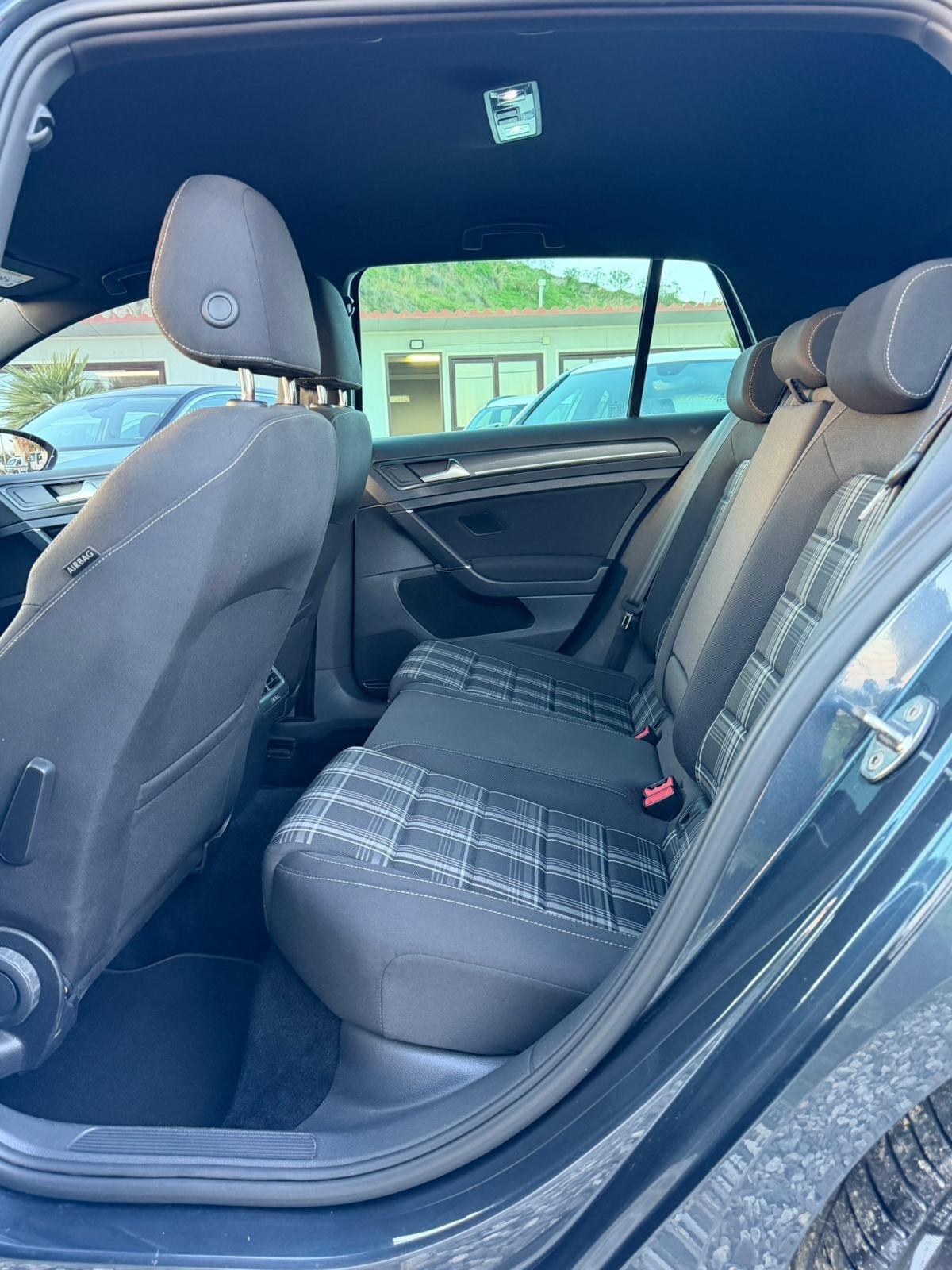 Volkswagen Golf GTD 2.0 TDI DSG 5p. BlueMotion Technology