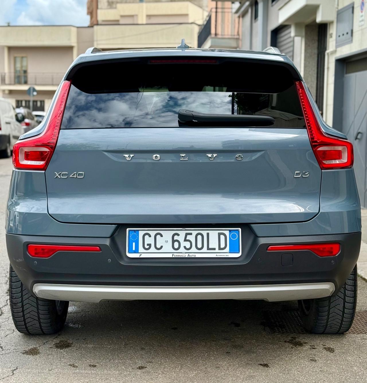 Volvo XC40 2.0 d3 150CV Momentum Pro Geartronic