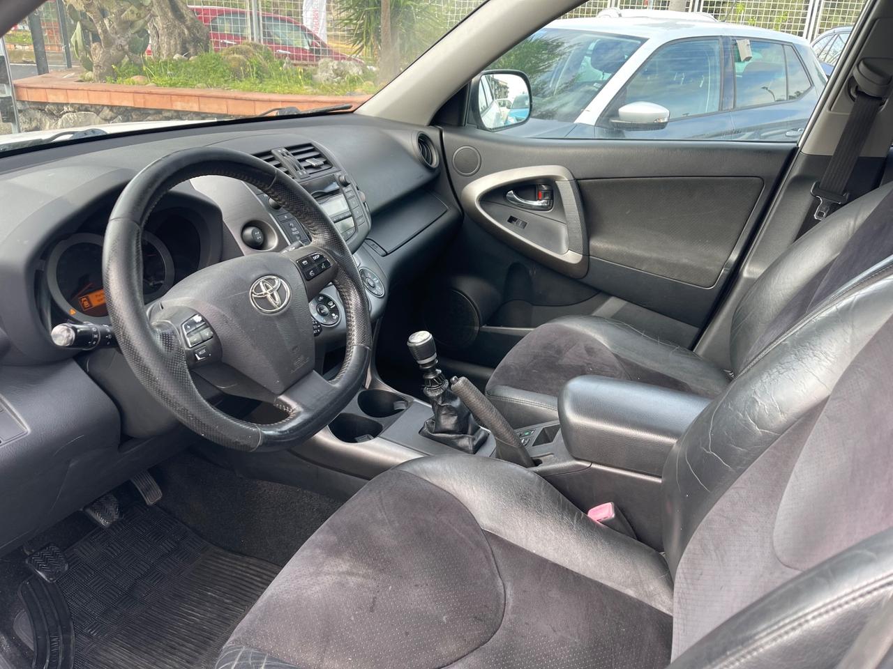 Toyota RAV 4 RAV4 2.2 D-4D 150 CV Luxury