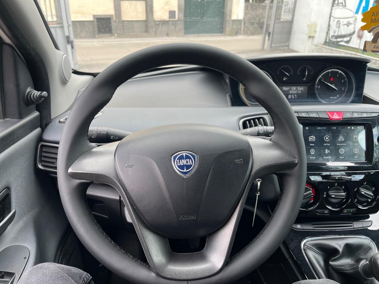 Lancia Ypsilon 1.3 MJT 16V 95 CV 5 porte