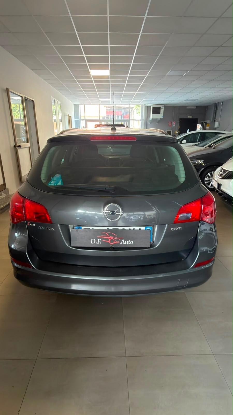 Opel Astra 1.7 CDTI 110Cv Sports Tourer Cosmo Fleet
