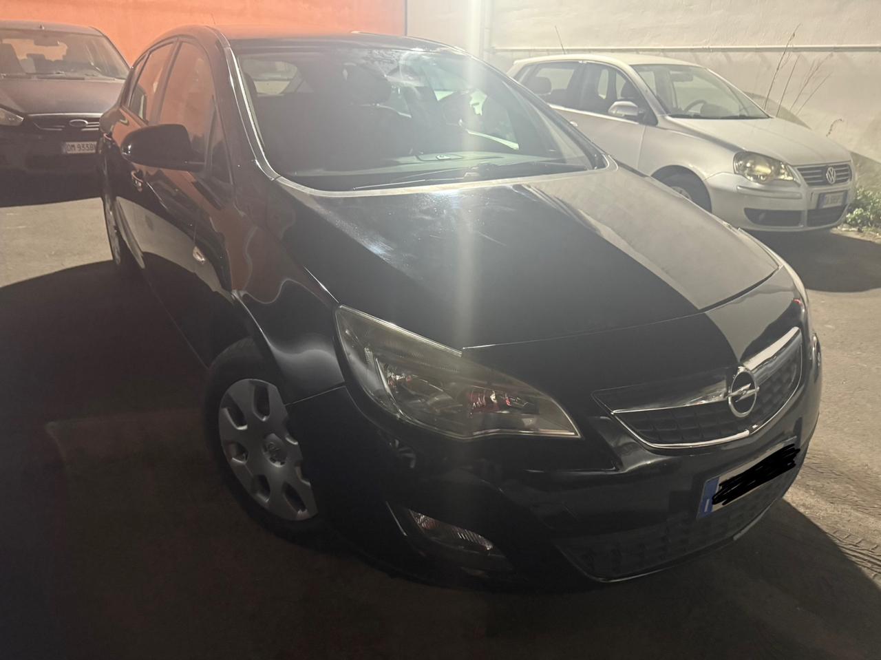 Opel Astra 1.4 100CV GPL 5 porte Elective anno 2011