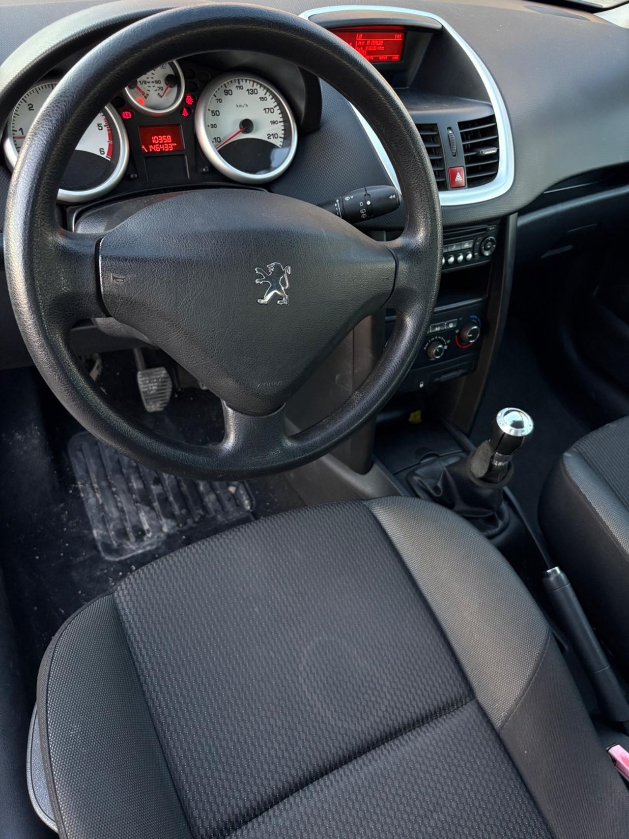 Peugeot 207 1.6 HDi 90CV 5p. XS