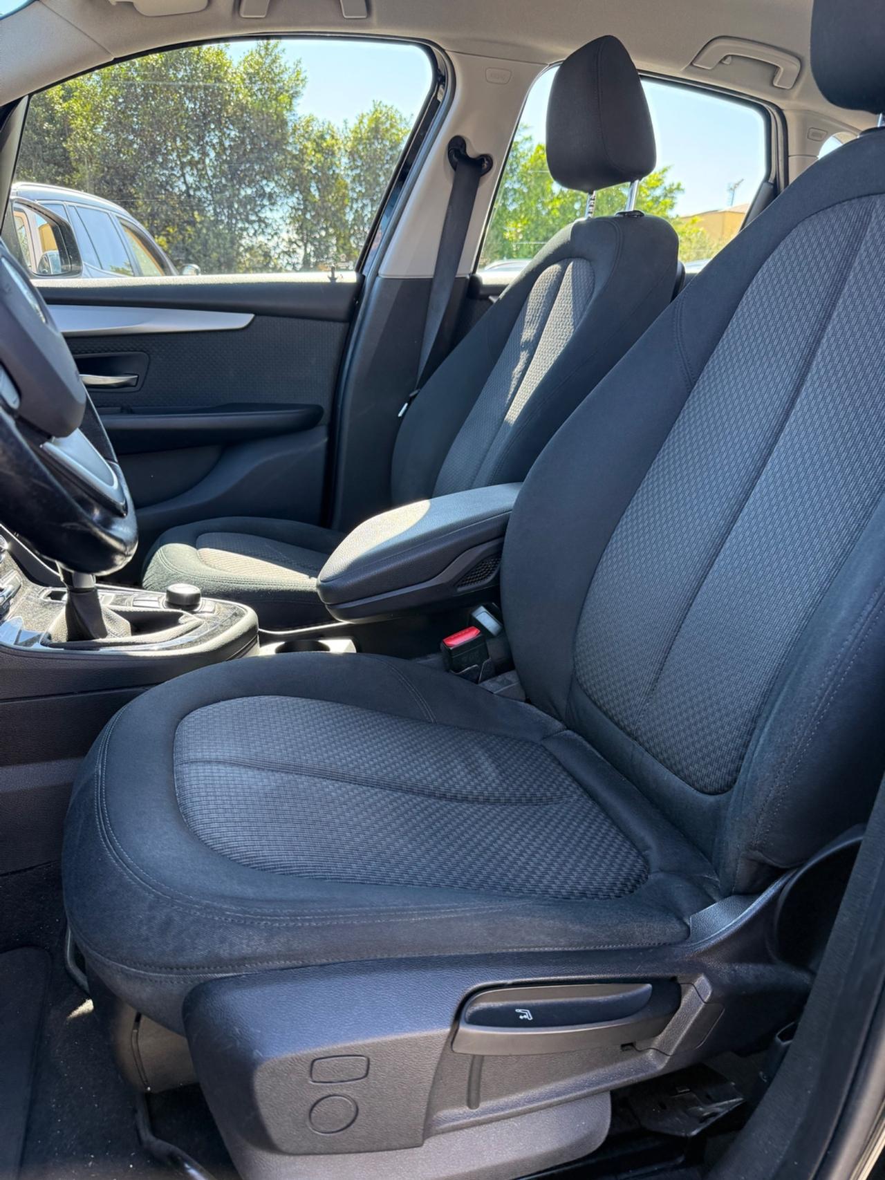 Bmw 2er Active Tourer 214d Advantage