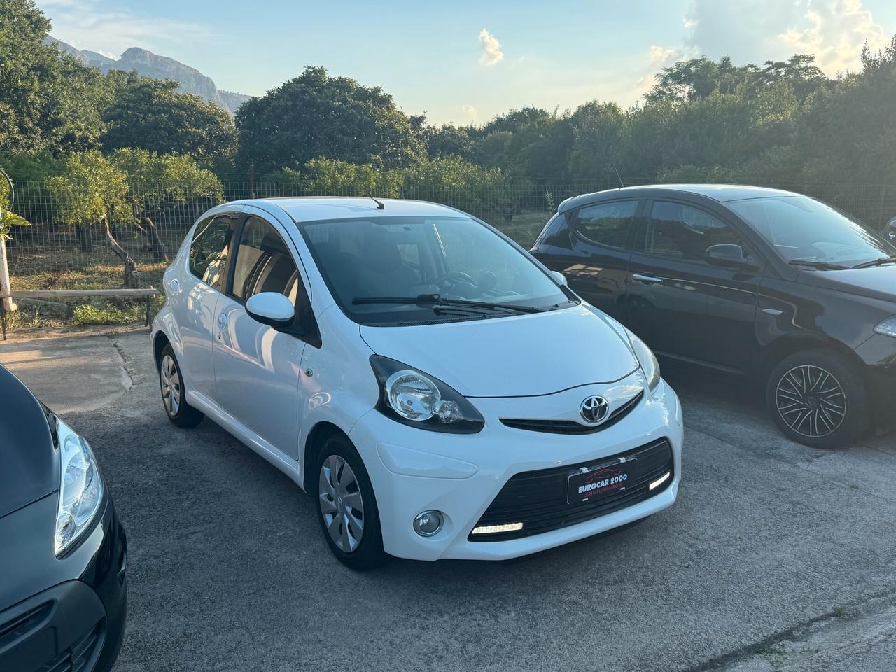 Toyota Aygo 1.0 12V VVT-i 5 porte Lounge Connect