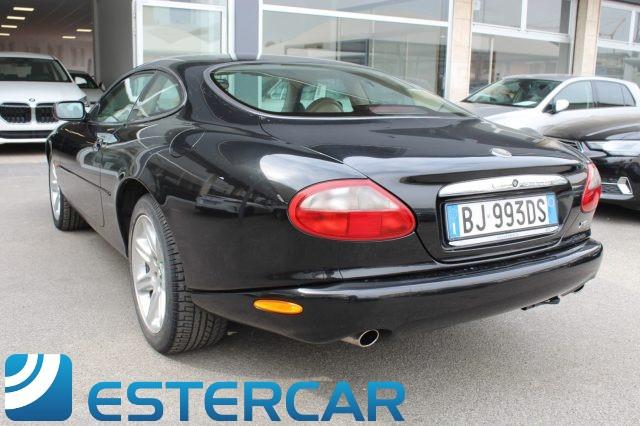 JAGUAR XK8 4.0 Coupé