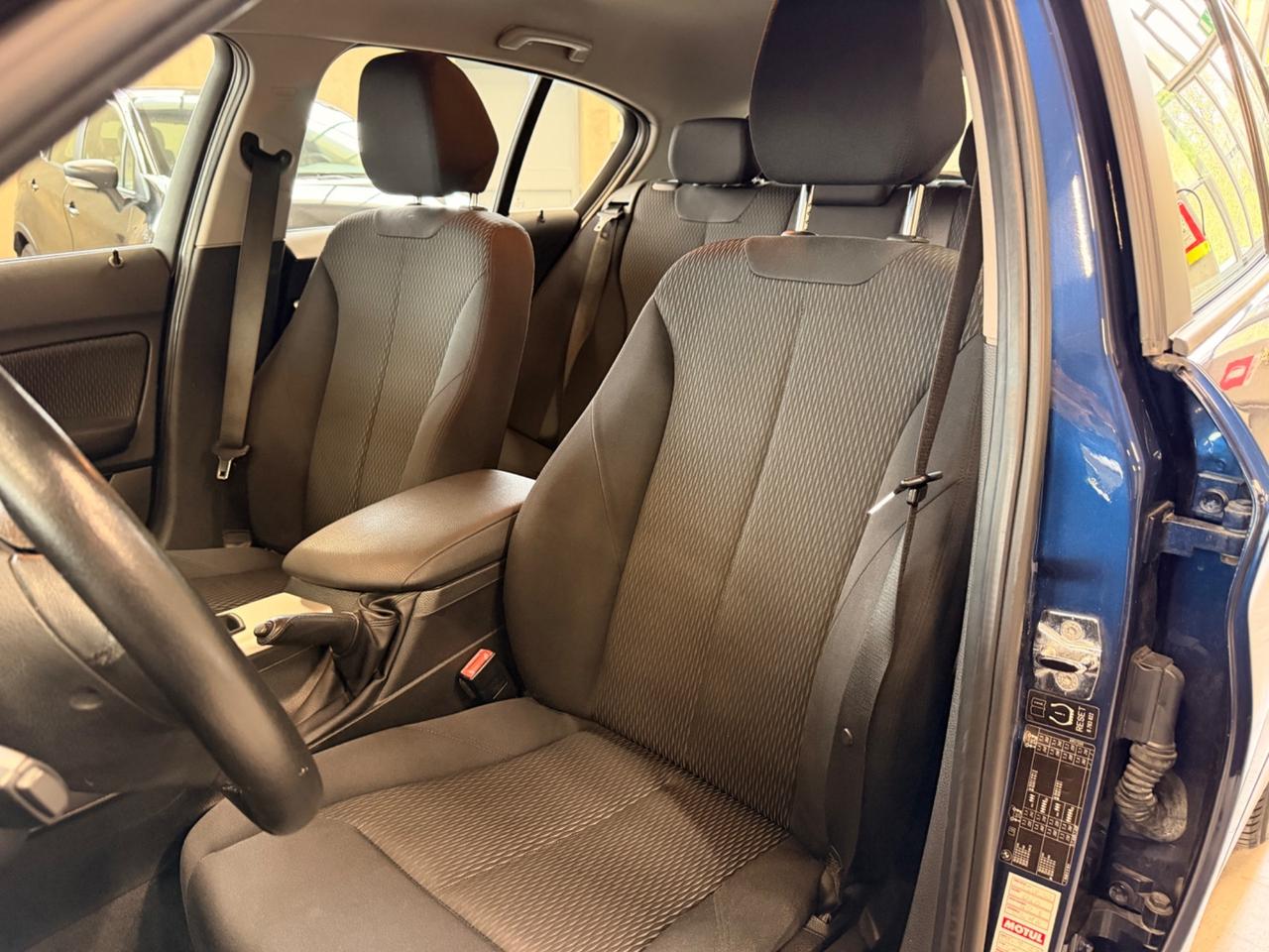 Bmw 116 116d 5p. Urban