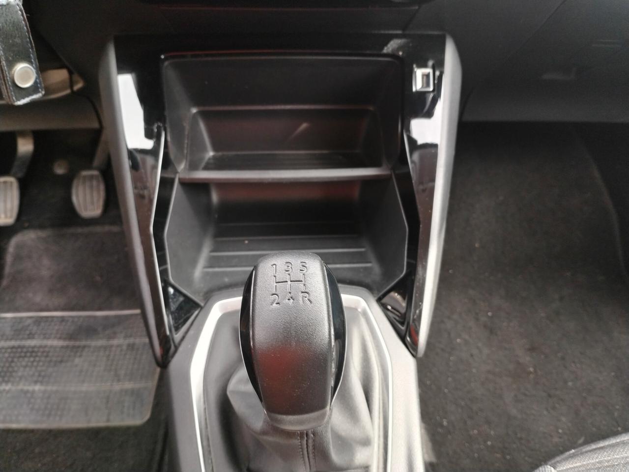 Peugeot 208 PureTech 75 Incidentata/Sinistrata