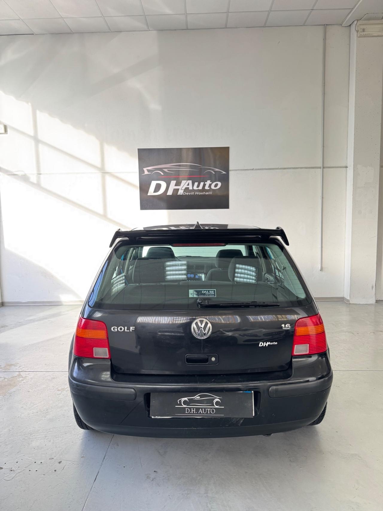 Volkswagen Golf 1.6 cat 5 porte