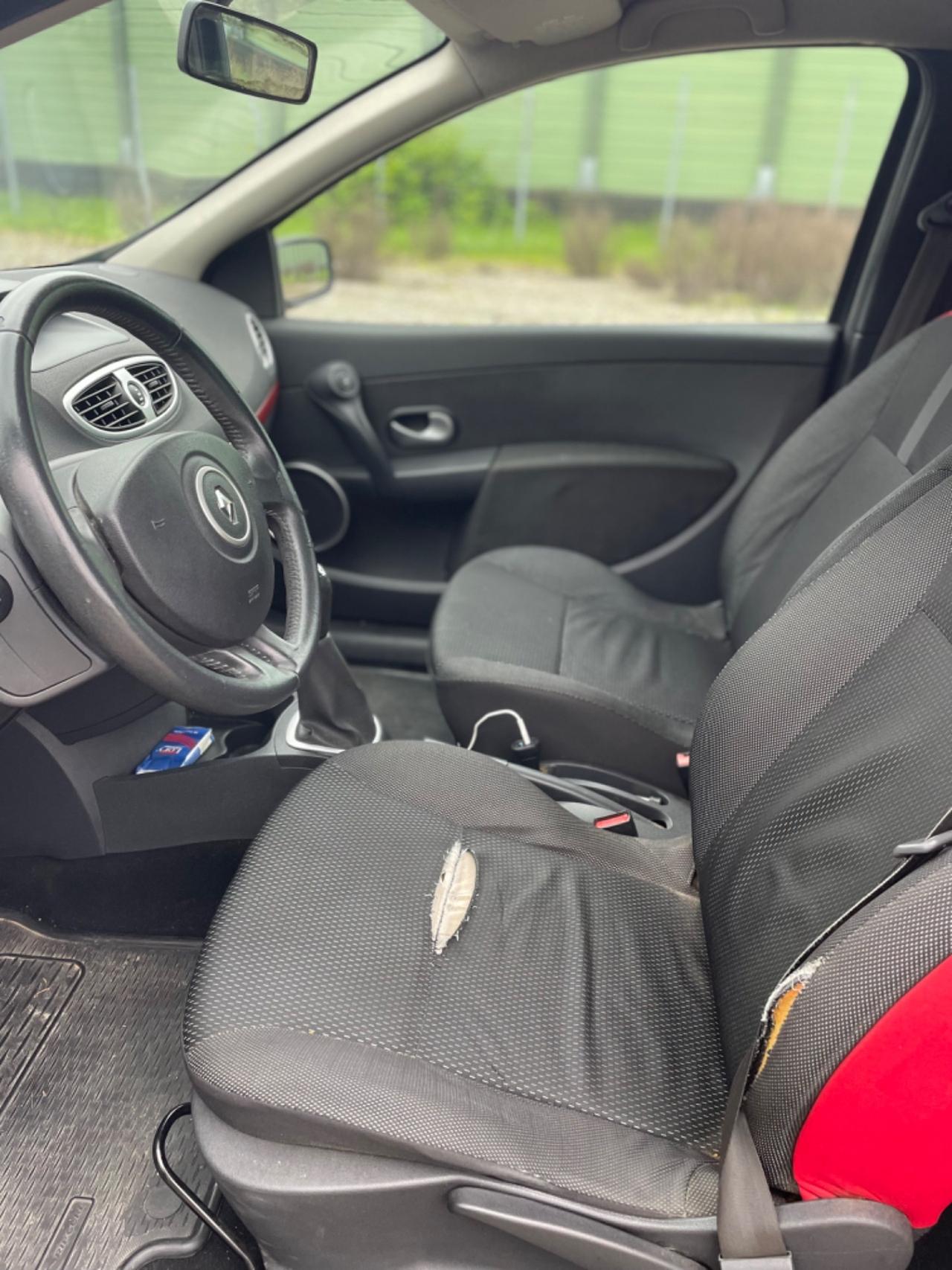Renault Clio 1.2 16V 3 porte Le Iene