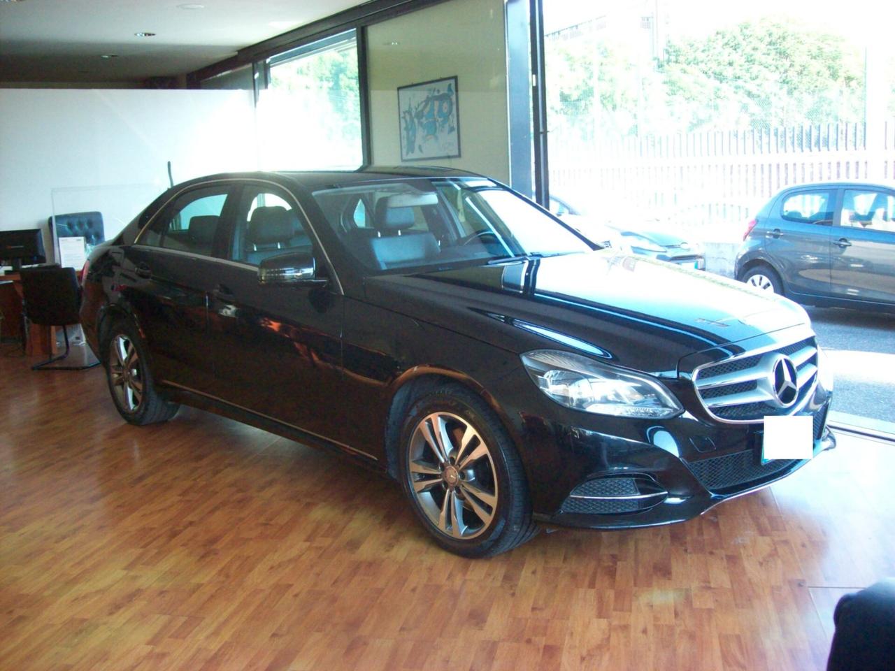 Mercedes-benz E 220 BlueTEC 4Matic Automatic Premium