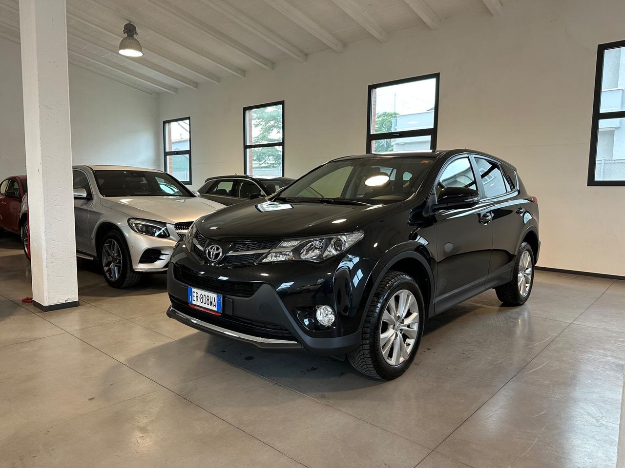 Toyota RAV 4 RAV4 2.2 D-4D 4WD Lounge