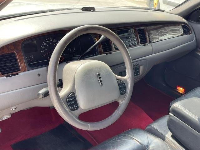 Lincoln Town Car Limousine 9 posti patente b