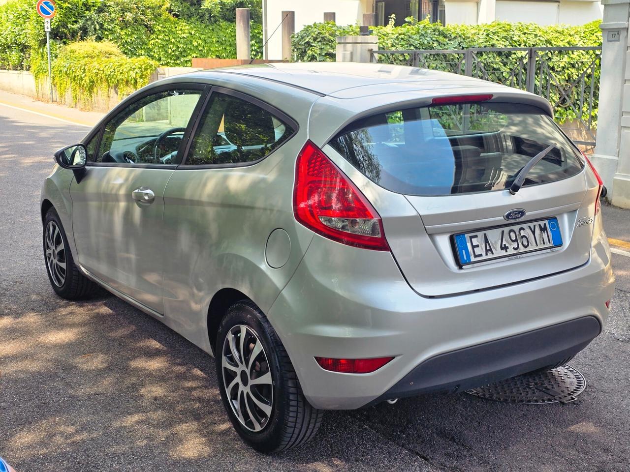 Ford Fiesta 1.2 82CV 3 porte Titanium - 2010