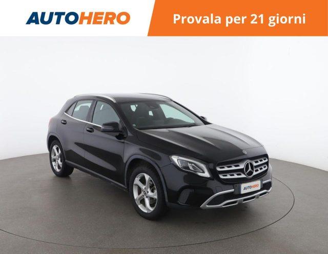 MERCEDES-BENZ GLA 200 d Automatic 4Matic Sport