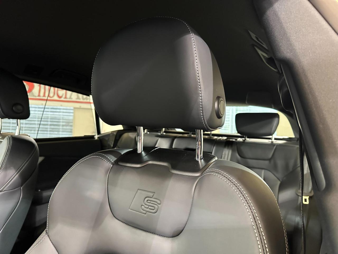 Audi Q8 55 3.0 TFSI MHEV Sport S-LINE Quattro Tiptronic"FARI MATRIX"