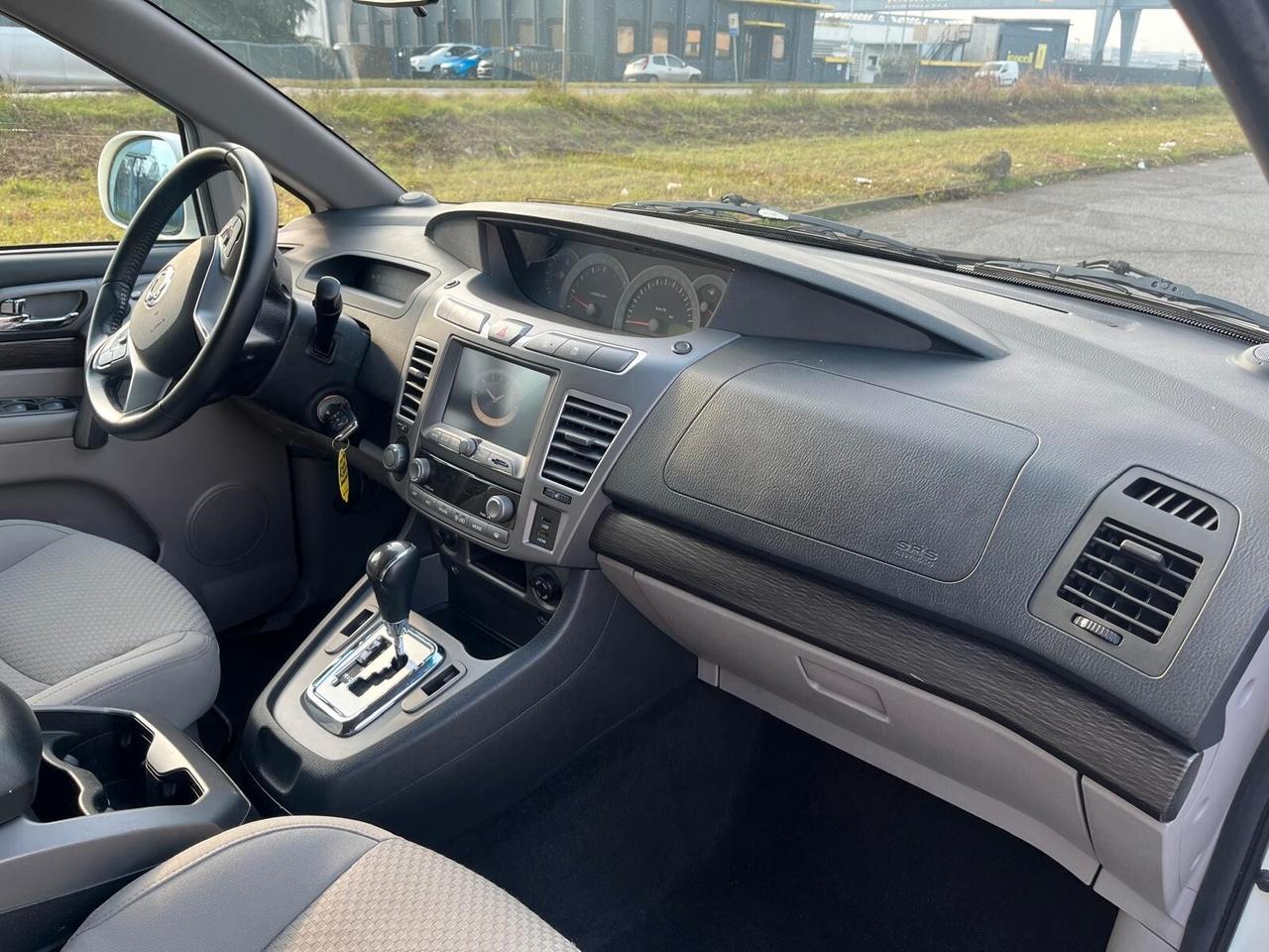 Ssangyong Rodius 2.2 Diesel 4WD A/T Classy