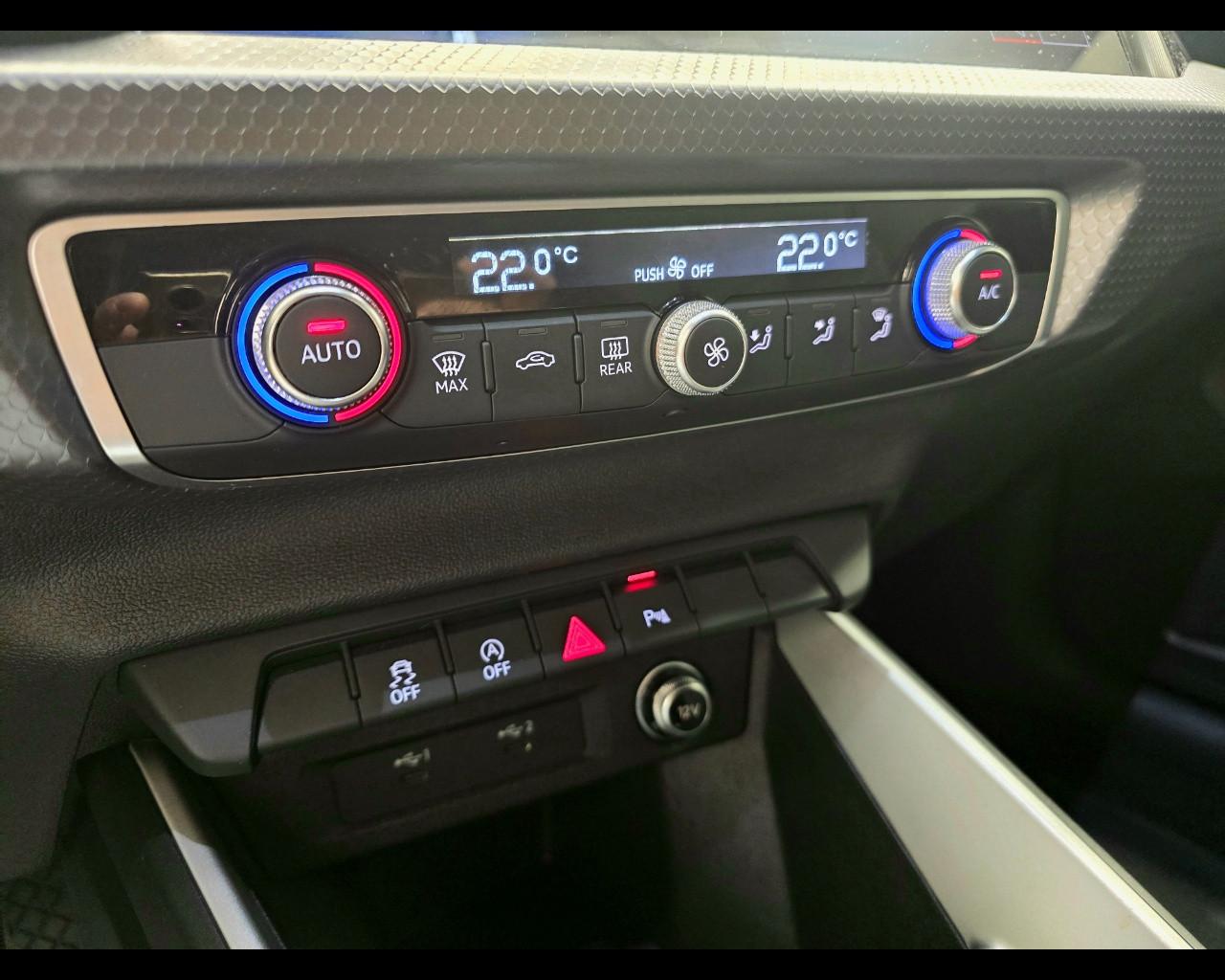 AUDI A1 SPORTBACK 35 TFSI S-TRONIC S-LINE EDITION