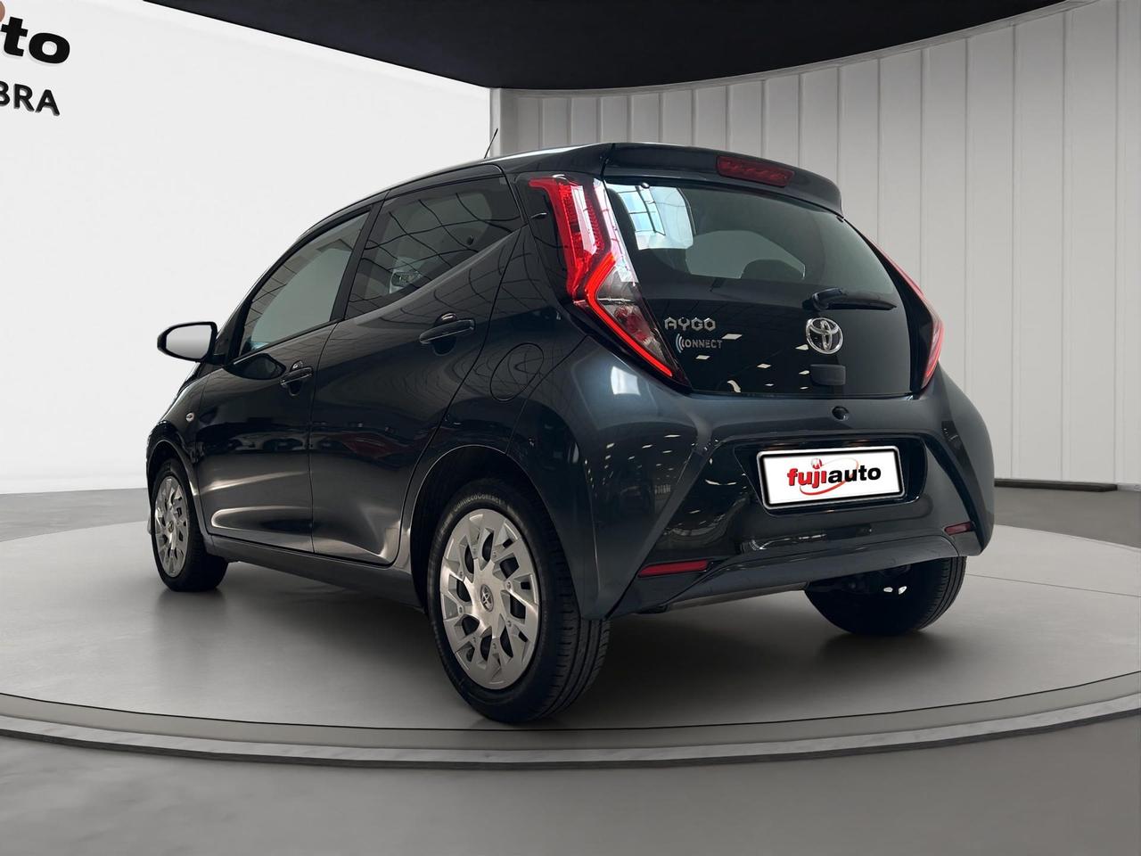 Toyota Aygo 5p 1.0 x-play m-mt 72cv