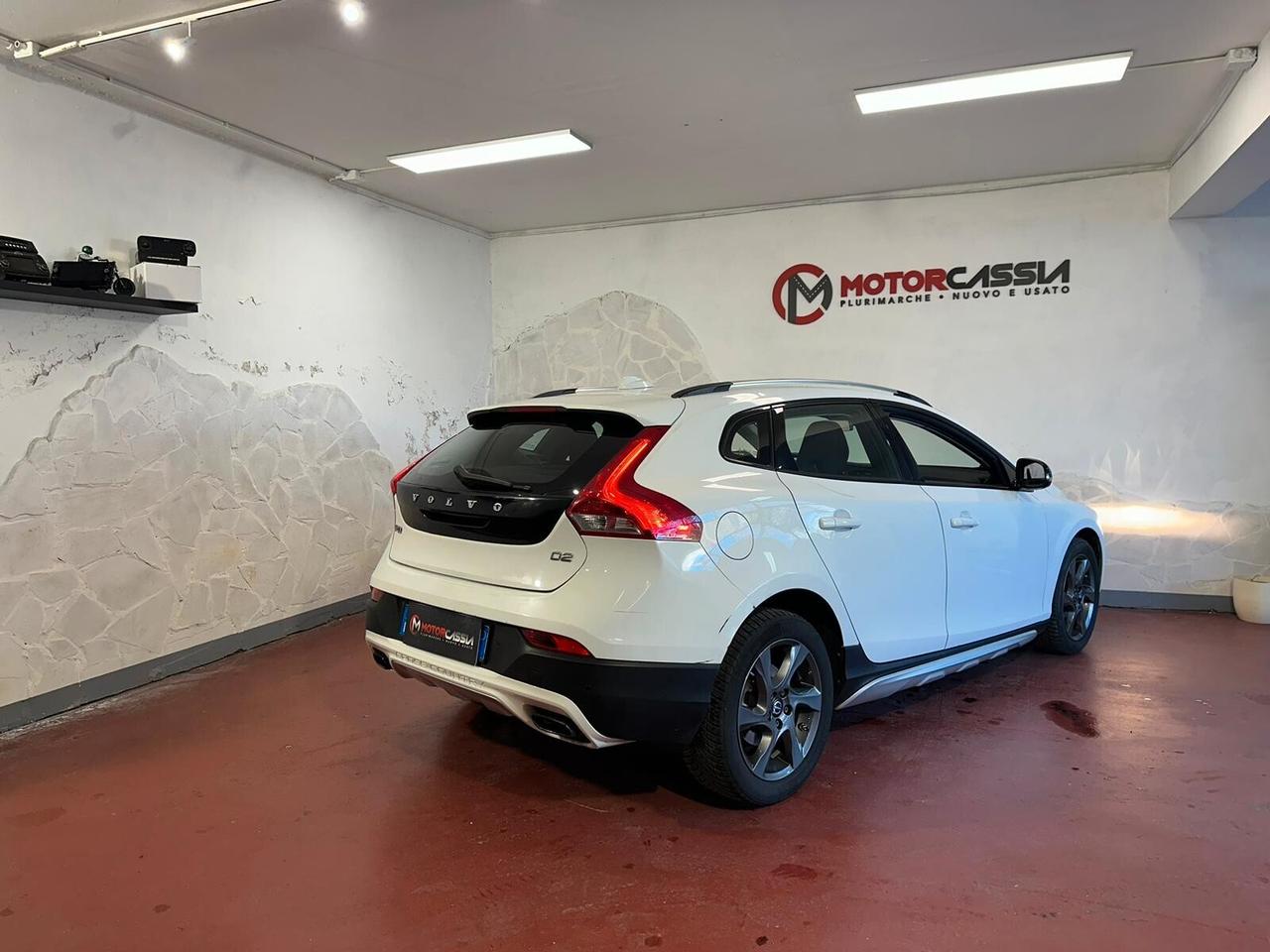 Volvo V40 Cross Country D2 1.6 Summum