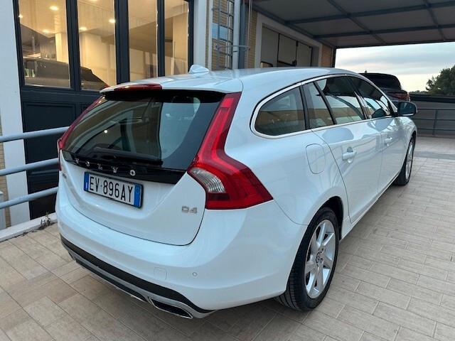 Volvo V60 D4 Kinetic 163cv
