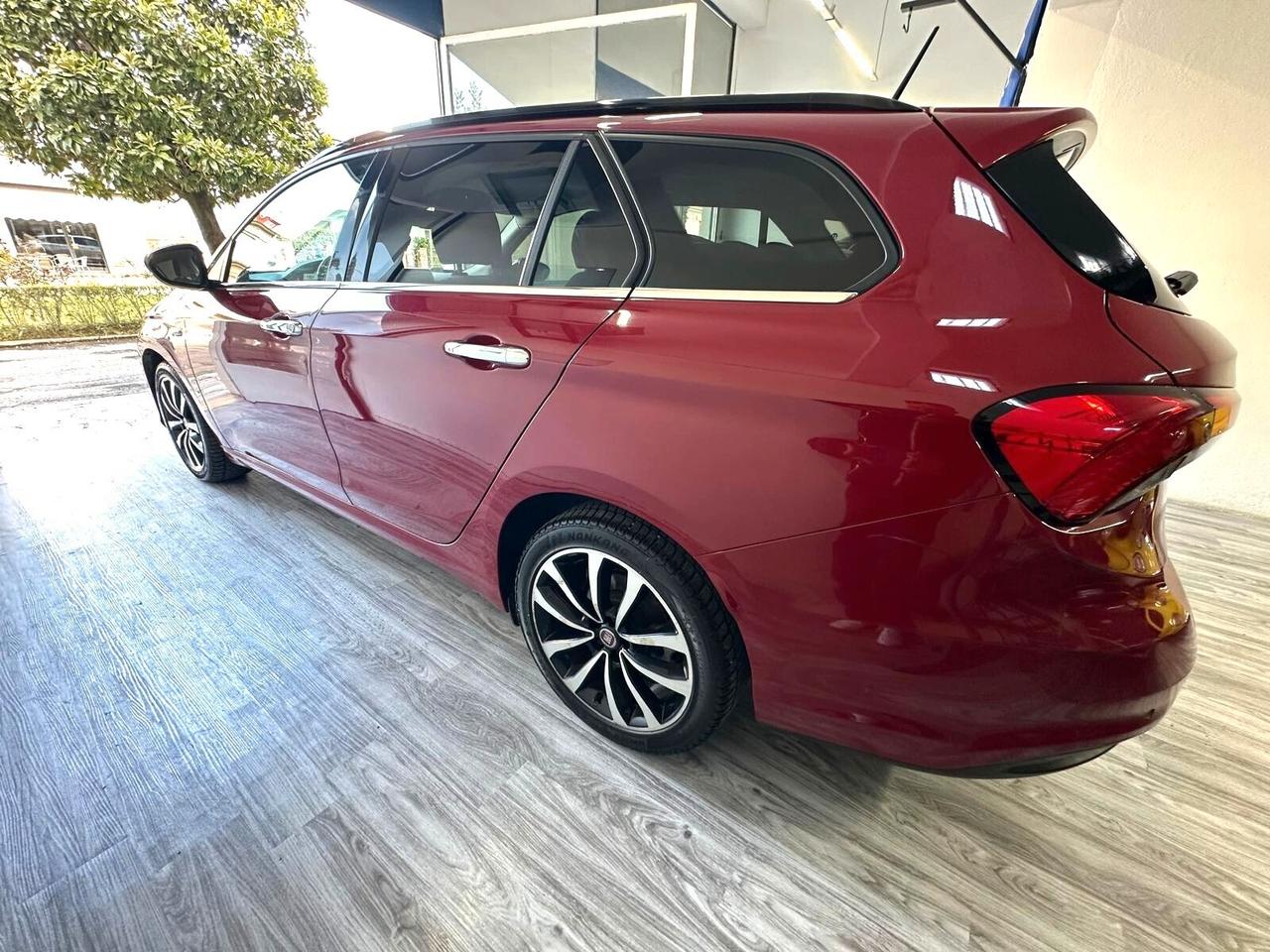 Fiat Tipo 1.6 Mjt S&S DCT SW Lounge