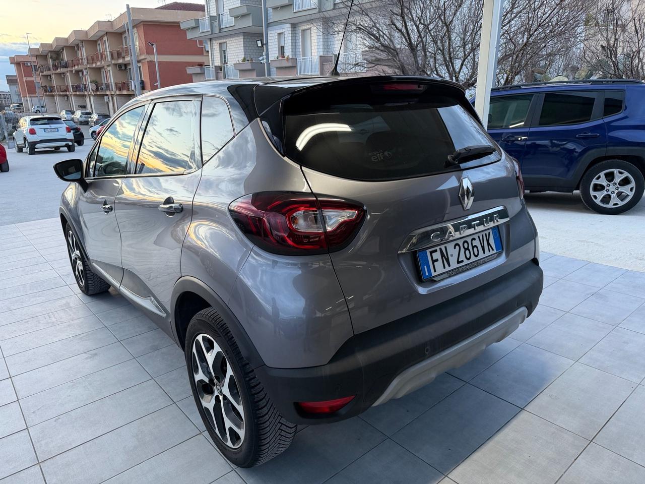 Renault Captur dCi 8V 90 CV EDC AUTOMATICA