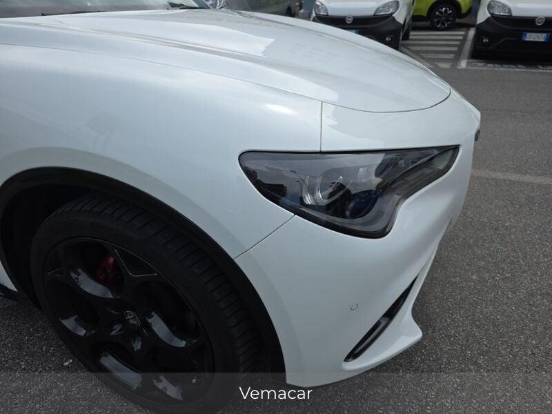 Alfa Romeo Stelvio 2.2 TD 210 CV Veloce AT8 Q4 con 7500euro extra optional