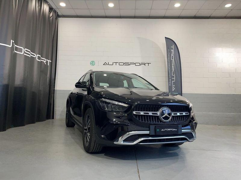 Mercedes-Benz GLA GLA 180 Automatic Progressive Advanced