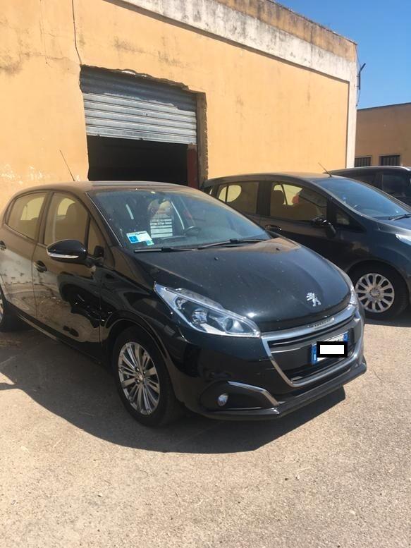 Peugeot 208 BlueHDi 75 5 porte Allure