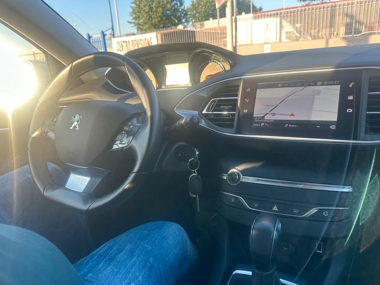 Peugeot 308 BlueHDi 150 S&S EAT6 SW Allure