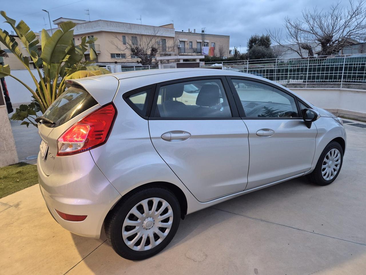 Ford Fiesta 1.2 60CV 5 porte