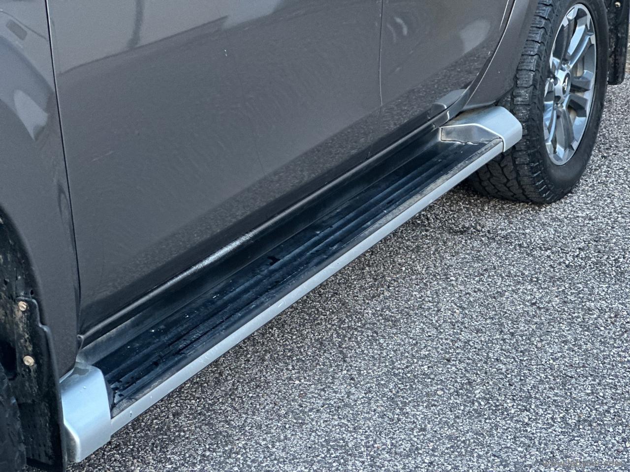 MITSUBISHI L200 2.3 D DoubleCab 4x4 Sup.Sel.INTENSE