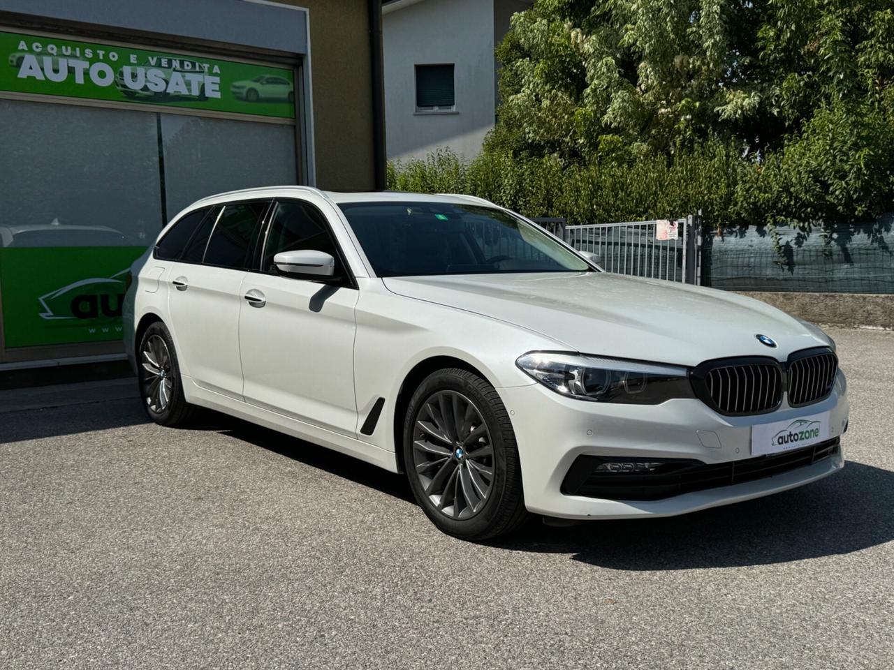 Bmw 530 530d xDrive Touring Luxury TUTTA TAGLIANDATA